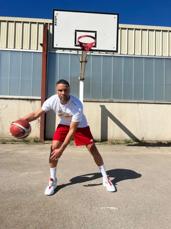 Chaussures de basketball SUSPENDED - Noir/Rouge