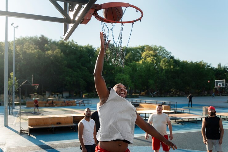 Les meilleures pratiques pour planifier les événements d'un club de basketball avec des bénévoles