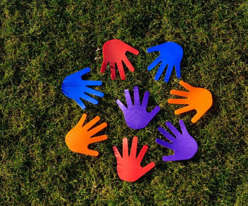 Lot de 4 paires de mains (8 unités)