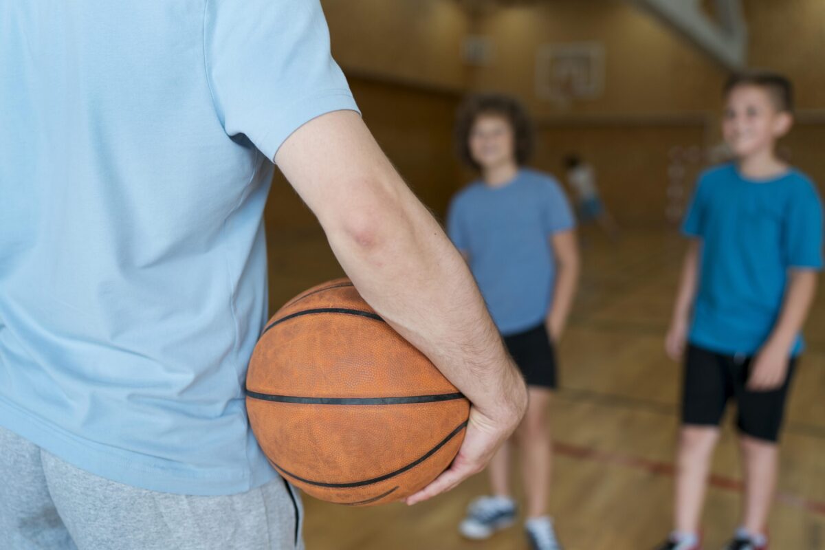 Répartir les rôles dans un club amateur : comment organiser les commissions, adjoints et référents ?