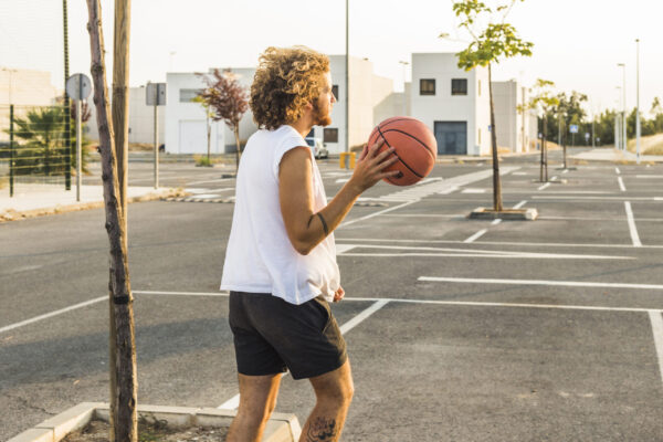 Fidélisation des jeunes licenciés en dehors des entraînements : conseils pratiques pour renforcer l’engagement